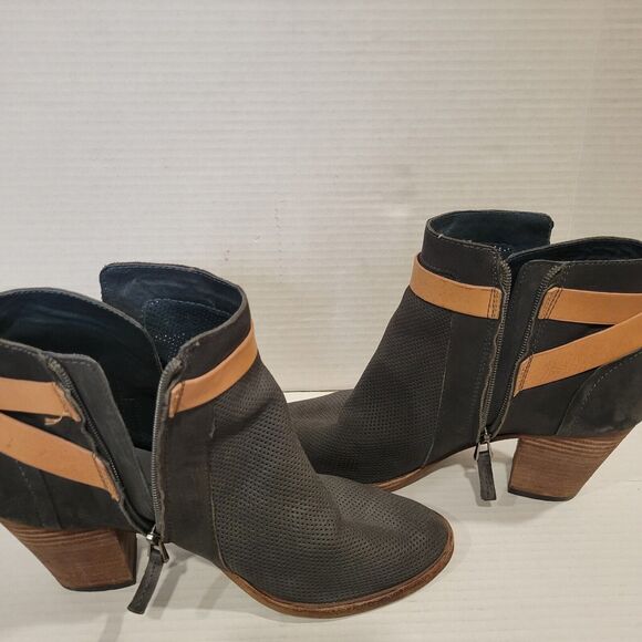 DOLCE VITA Yuri Perforated booties. Classic preppy Dark gray and camel sz 9.5 - Picture 6 of 11